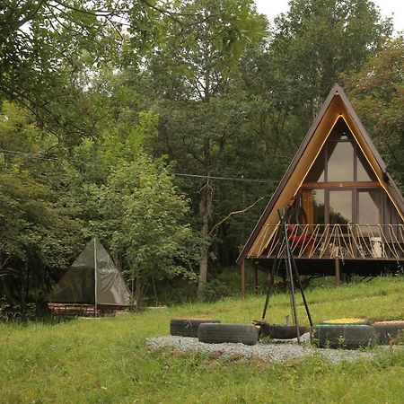 Glamping Wolf Mount Villa Margahovit Екстериор снимка