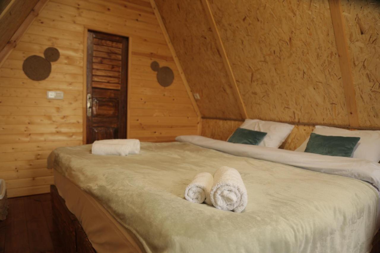 Glamping Wolf Mount Villa Margahovit Екстериор снимка