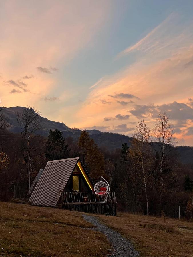 Glamping Wolf Mount Villa Margahovit Екстериор снимка